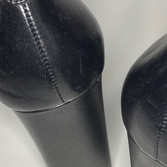 Guess block heels🎄 - Picture 3 of 6